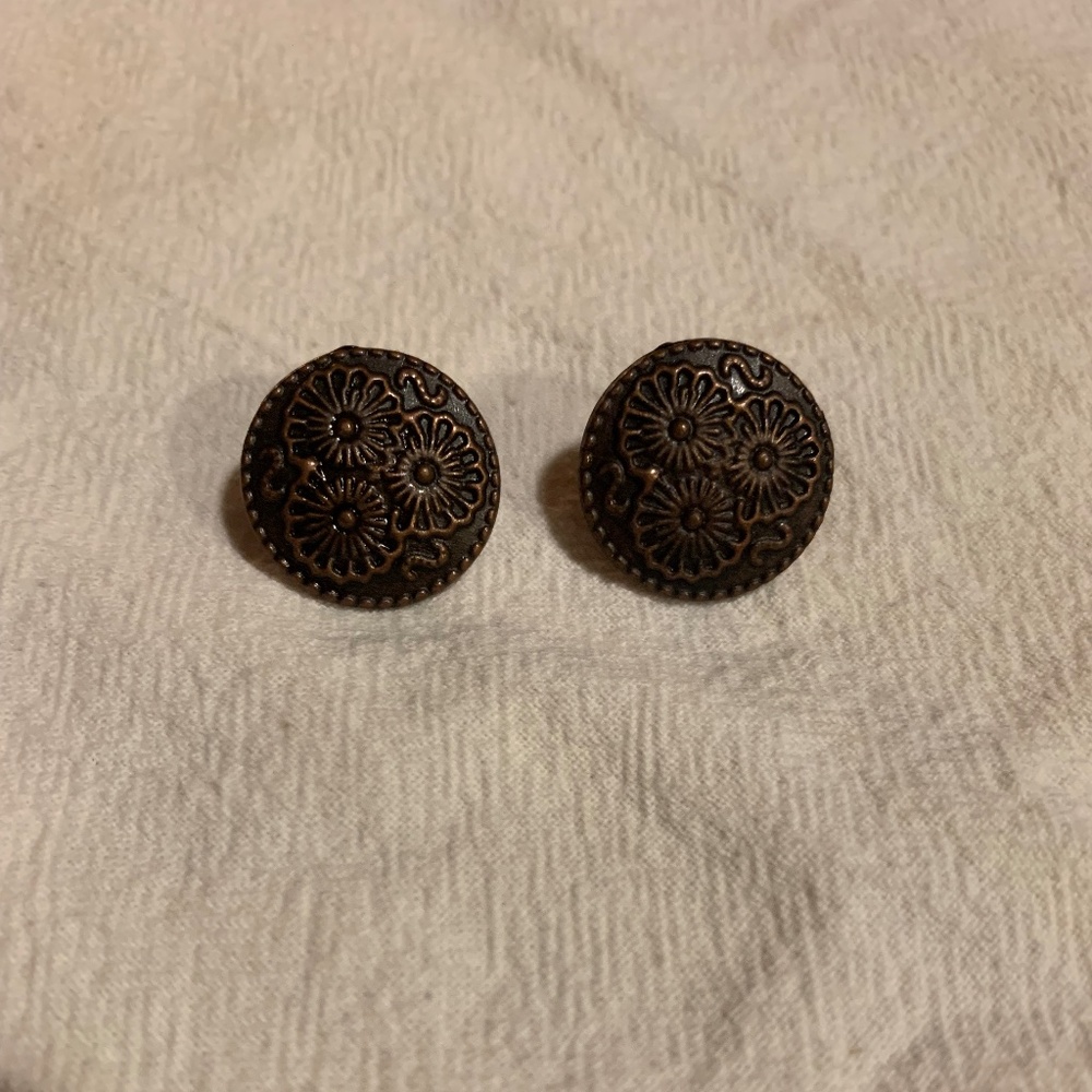 Hand crafted brass floral stud earrings